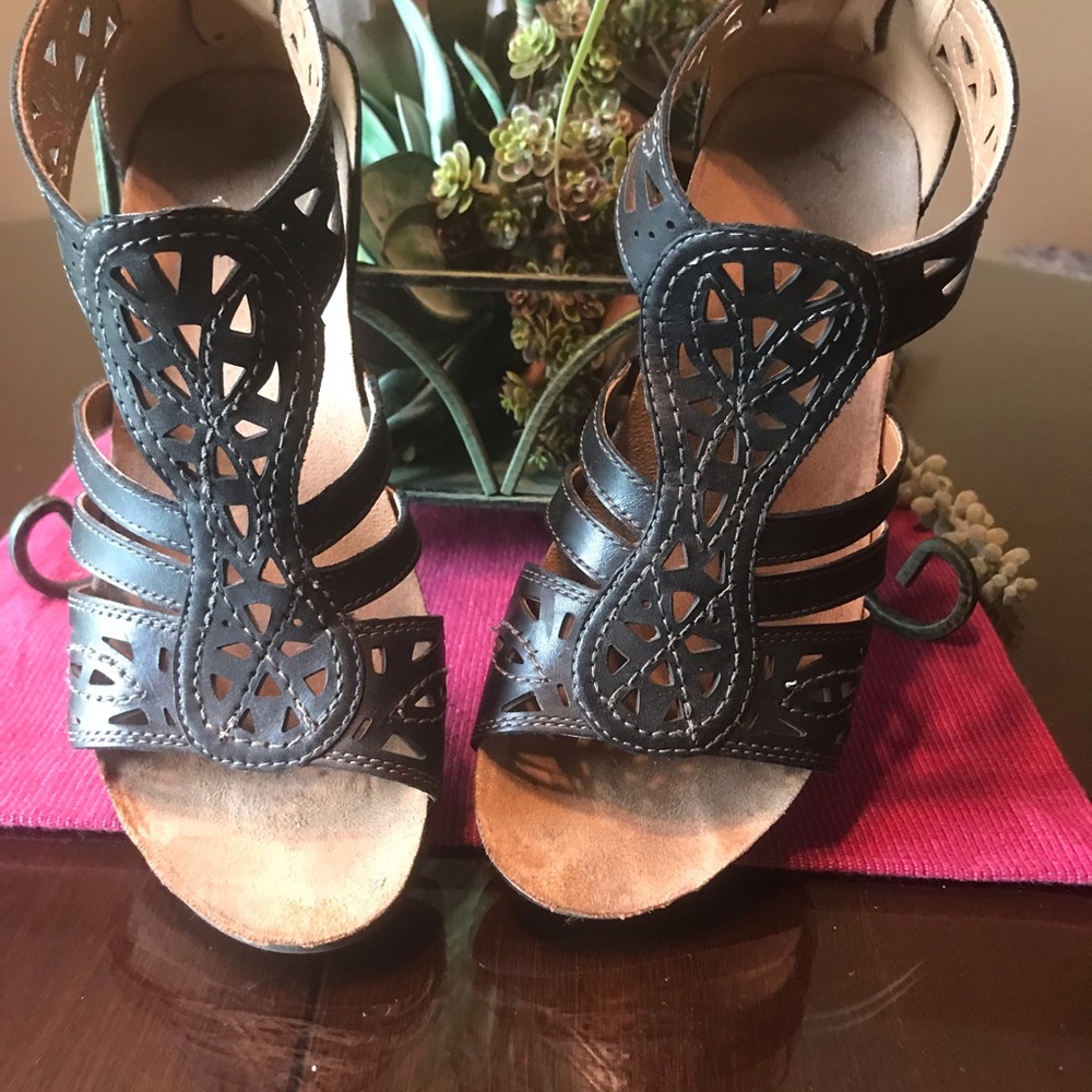 Earth Origins Sandals